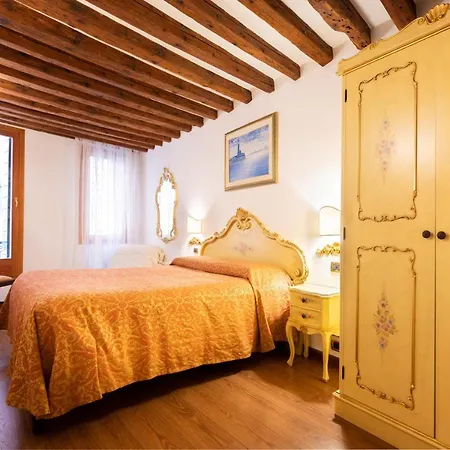 Ca' Pinelli Apartment Venice Exterior photo