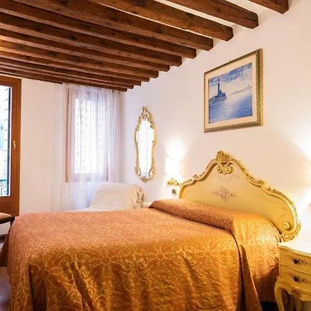 Ca' Pinelli Apartment Venice Exterior photo