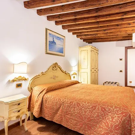 Ca' Pinelli Apartment Venice Exterior photo